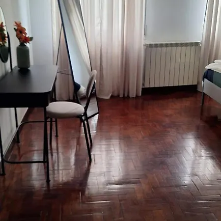 Casa Jose E Maria - Moradia Espacosa Com Jardim No Centro De Дом отдыха *