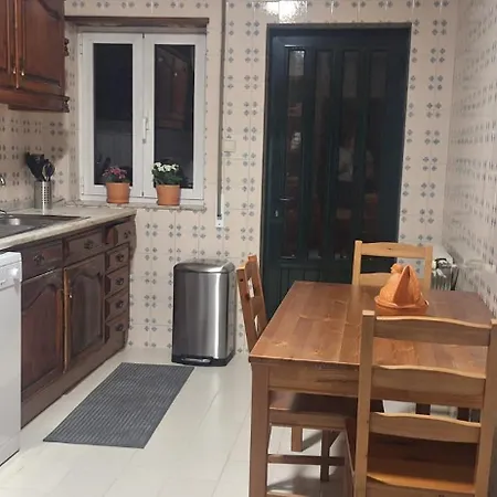 Casa Jose E Maria - Moradia Espacosa Com Jardim No Centro De Брага
