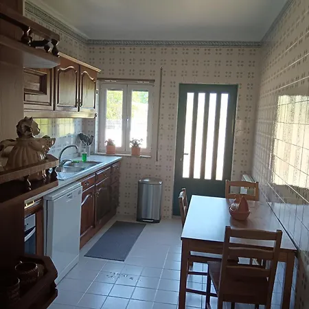 Casa Jose E Maria - Moradia Espacosa Com Jardim No Centro De Дом отдыха Брага
