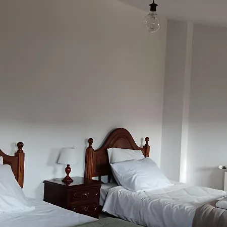 Casa Jose E Maria - Moradia Espacosa Com Jardim No Centro De * Брага