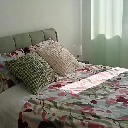 Дом отдыха Casa Jose E Maria - Moradia Espacosa Com Jardim No Centro De *