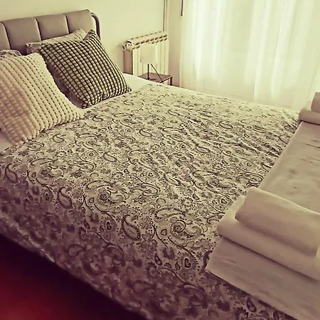 Casa Jose E Maria - Moradia Espacosa Com Jardim No Centro De Дом отдыха